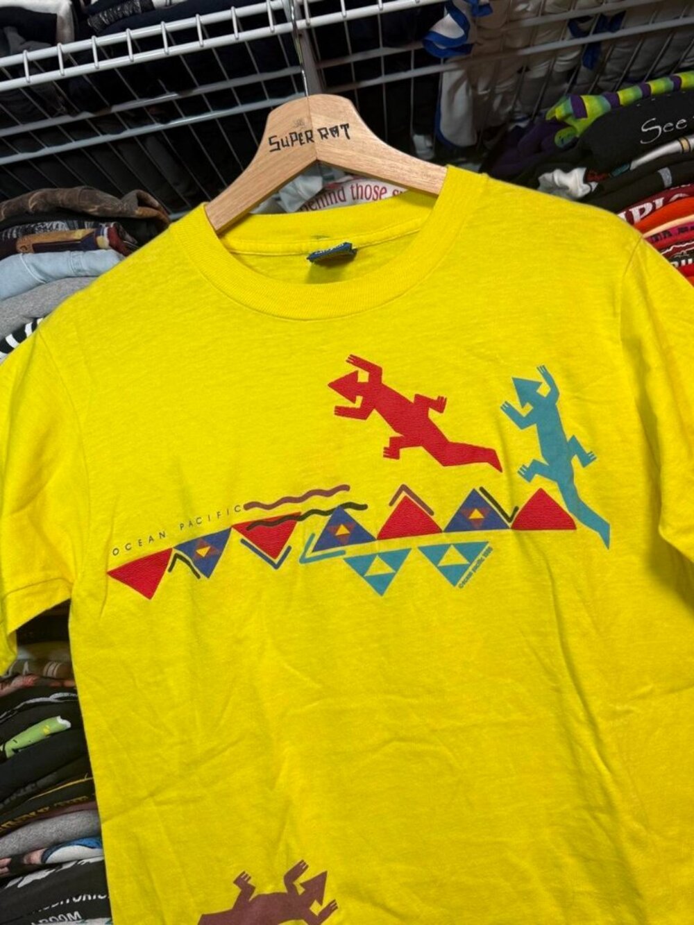 80s vintage OP ocean pacific surf wear Aztec gecko graphic t shirt yellow